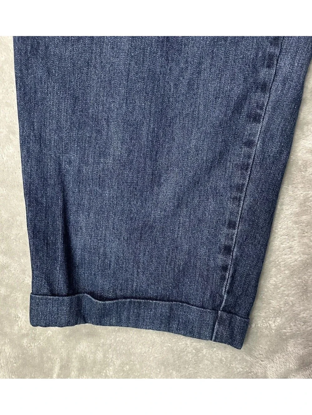 Orvis Mens Straight Leg Original Blue Jeans Pants Size 44  Blue Jean Bundle